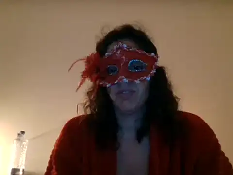 Snapshot of couple-tuga chatting on 10/31/25, 11:39 couple-tuga online show from 10/31/25, 11:39