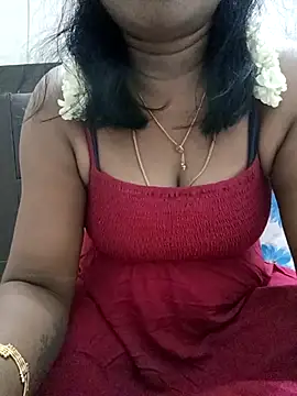 Snapshot of Tamil_Vishalini chatting on 09/29/25, 06:24 Tamil Vishalini online show from 09/29/25, 06:24