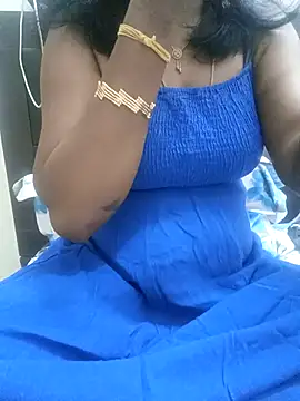 Snapshot of Tamil_Vishalini chatting on 10/25/25, 05:15 Tamil Vishalini online show from 10/25/25, 05:15