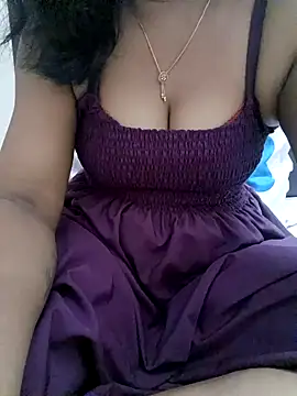 Tamil Vishalini online show from 12/21/25, 07:32