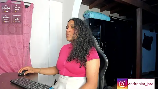 Snapshot of madisonbrunette chatting on 03/05/26, 02:51 madisonbrunette online show from 03/05/26, 02:51