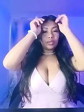 PaulaOrtiz 1 online show from 12/31/24, 02:14