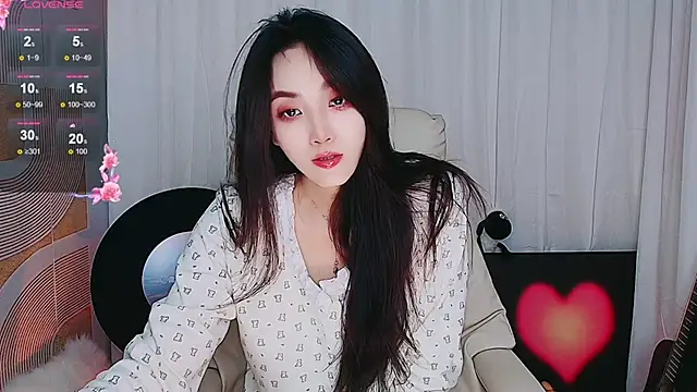 Snapshot of xiaotiantian-76 chatting on 10/27/25, 02:59 xiaotiantian-76 online show from 10/27/25, 02:59