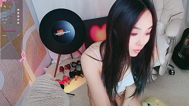 Snapshot of xiaotiantian-76 chatting on 11/11/25, 02:50 xiaotiantian-76 online show from 11/11/25, 02:50