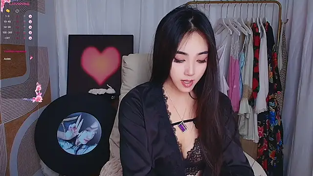 Snapshot of xiaotiantian-76 chatting on 11/20/25, 04:12 xiaotiantian-76 online show from 11/20/25, 04:12