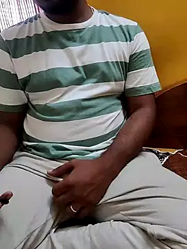 Snapshot of rashnak chatting on 09/14/25, 07:07 rashnak online show from 09/14/25, 07:07