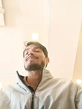 Snapshot of Tarun_0026 chatting on 11/26/25, 09:21 Tarun 0026 online show from 11/26/25, 09:21