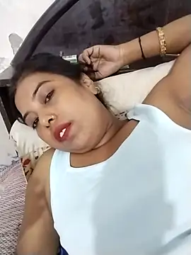 Snapshot of Rinku-Rani chatting on 10/26/25, 02:12 Rinku-Rani online show from 10/26/25, 02:12