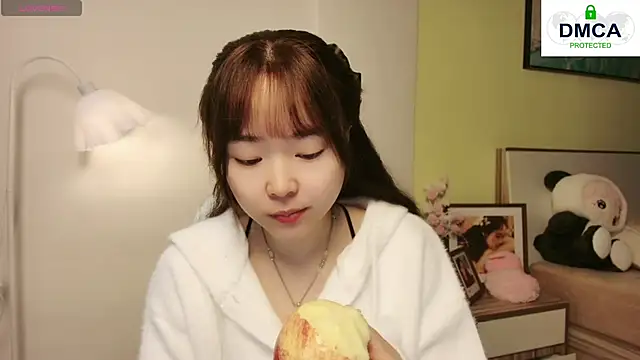 Snapshot of Chenjing0 chatting on 02/20/25, 05:12 Chenjing0 online show from 02/20/25, 05:12