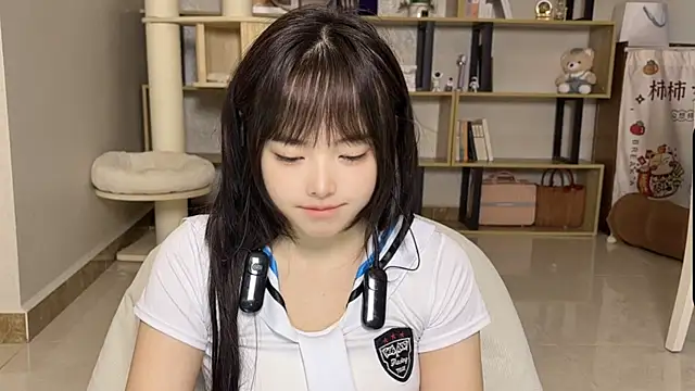 Snapshot of Chenjing0 chatting on 10/05/25, 02:21 Chenjing0 online show from 10/05/25, 02:21