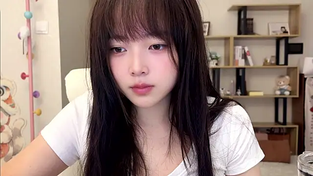 Snapshot of Chenjing0 chatting on 10/20/25, 02:56 Chenjing0 online show from 10/20/25, 02:56