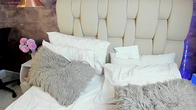 Scarlet lace online show from 03/01/25, 07:48