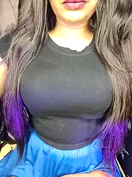 Snapshot of Hot__sallie chatting on 04/26/26, 08:01 Hot sallie online show from 04/26/26, 08:01