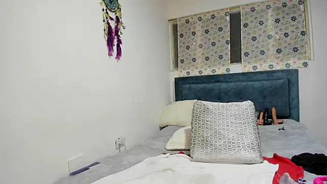 Snapshot of sofi_saliva2511 chatting on 11/30/25, 03:54 sofi saliva2511 online show from 11/30/25, 03:54