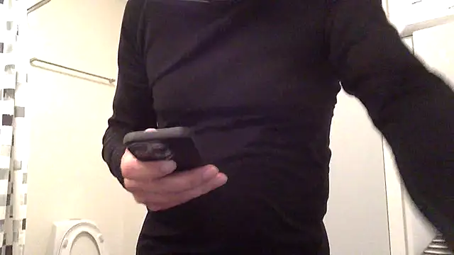 Snapshot of Parleg2 chatting on 10/29/25, 05:58 Parleg2 online show from 10/29/25, 05:58