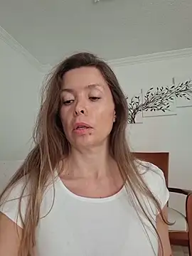 karina warthon online show from 06/04/26, 05:30