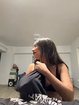 Snapshot of miaceleste chatting on 10/03/25, 04:48 miaceleste online show from 10/03/25, 04:48