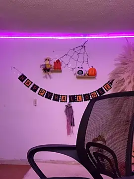 ariadna cooper online show from 10/10/25, 04:11