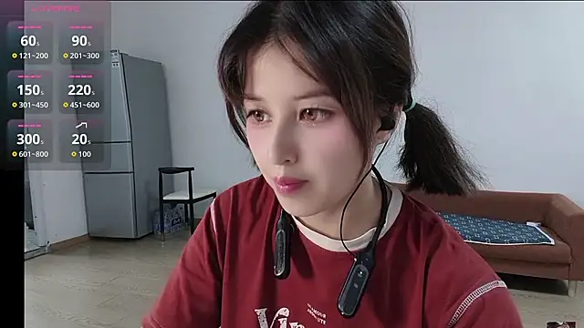 Lucky-xiuxiu online show from 09/17/25, 03:14