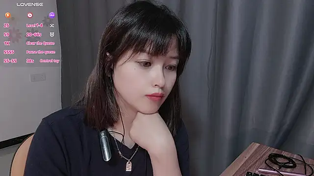 Lucky-xiuxiu online show from 10/16/25, 04:19