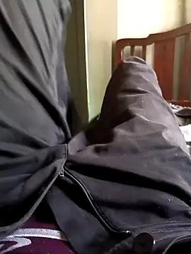 Snapshot of Kumar_2501 chatting on 03/19/25, 07:40 Kumar 2501 online show from 03/19/25, 07:40