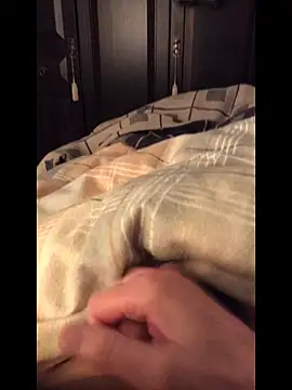 Snapshot of gamdschie49 chatting on 02/21/25, 09:43 gamdschie49 online show from 02/21/25, 09:43