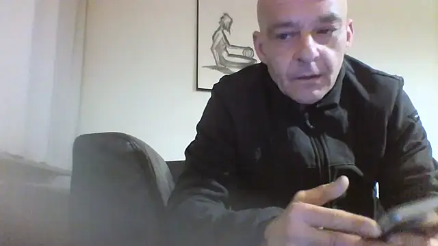 horndude187187 online show from 01/10/25, 07:54