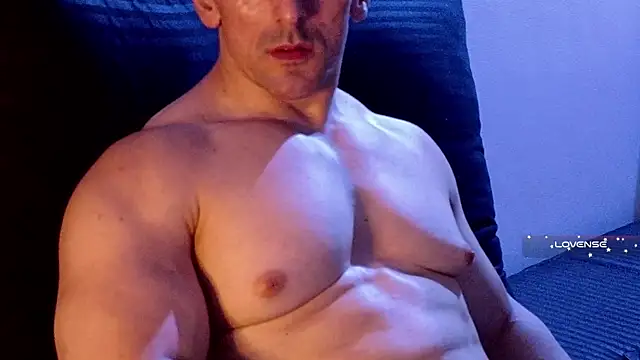 Snapshot of life_warrior chatting on 01/31/25, 01:01 life warrior online show from 01/31/25, 01:01