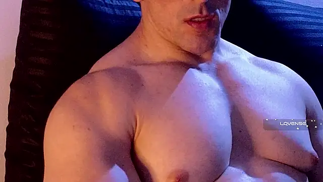 Snapshot of life_warrior chatting on 02/17/25, 02:31 life warrior online show from 02/17/25, 02:31