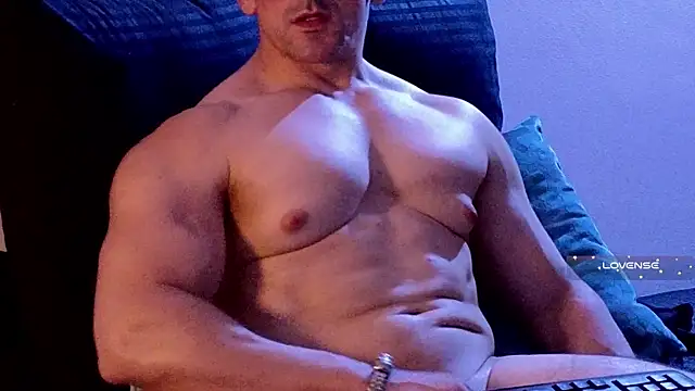 Snapshot of life_warrior chatting on 03/14/25, 12:32 life warrior online show from 03/14/25, 12:32