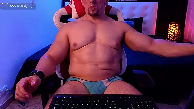 Snapshot of life_warrior chatting on 10/05/25, 02:32 life warrior online show from 10/05/25, 02:32