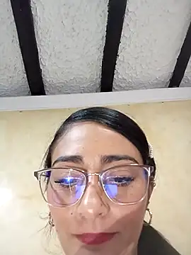 Snapshot of BELLA--26 chatting on 03/12/25, 10:17 BELLA--26 online show from 03/12/25, 10:17
