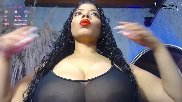 Snapshot of harper_ziu chatting on 11/12/25, 12:05 harper ziu online show from 11/12/25, 12:05