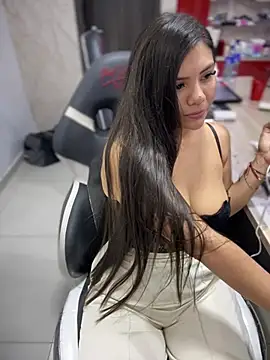 lia ros online show from 02/06/25, 08:39