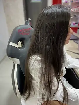 lia ros online show from 02/10/25, 06:31