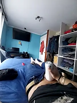 Snapshot of Elrep_tile chatting on 10/21/25, 07:36 Elrep tile online show from 10/21/25, 07:36