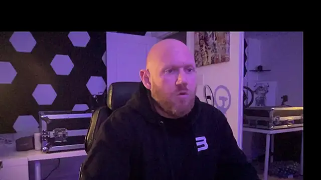 ozmit online show from 01/23/25, 03:05