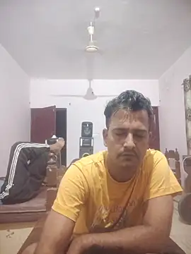 Snapshot of MAGNETICDADDY8 chatting on 09/29/25, 01:16 MAGNETICDADDY8 online show from 09/29/25, 01:16