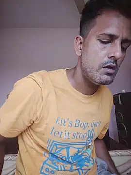 Snapshot of MAGNETICDADDY8 chatting on 10/01/25, 07:14 MAGNETICDADDY8 online show from 10/01/25, 07:14