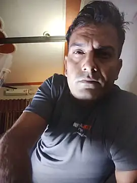 Snapshot of MAGNETICDADDY8 chatting on 10/01/25, 07:20 MAGNETICDADDY8 online show from 10/01/25, 07:20