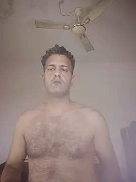 Snapshot of MAGNETICDADDY8 chatting on 10/03/25, 03:47 MAGNETICDADDY8 online show from 10/03/25, 03:47