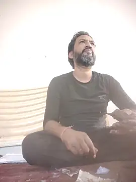 Snapshot of MAGNETICDADDY8 chatting on 10/04/25, 04:21 MAGNETICDADDY8 online show from 10/04/25, 04:21