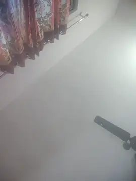 Snapshot of MAGNETICDADDY8 chatting on 10/10/25, 05:39 MAGNETICDADDY8 online show from 10/10/25, 05:39