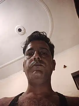 Snapshot of MAGNETICDADDY8 chatting on 10/16/25, 10:11 MAGNETICDADDY8 online show from 10/16/25, 10:11