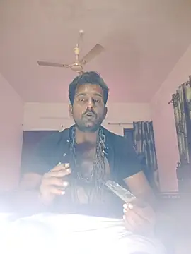 Snapshot of MAGNETICDADDY8 chatting on 11/02/25, 05:59 MAGNETICDADDY8 online show from 11/02/25, 05:59