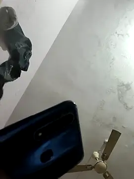 Snapshot of MAGNETICDADDY8 chatting on 11/26/25, 01:06 MAGNETICDADDY8 online show from 11/26/25, 01:06