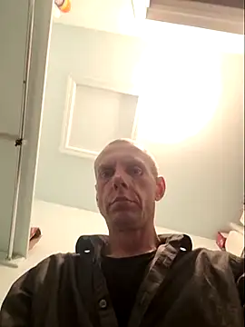 Snapshot of SoooV3ryKinky chatting on 02/02/25, 10:46 SoooV3ryKinky online show from 02/02/25, 10:46