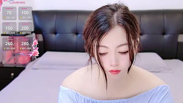 Mi--Manchi online show from 07/25/26, 01:47