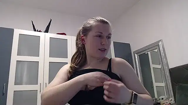 SexyJoanne online show from 03/15/25, 09:16