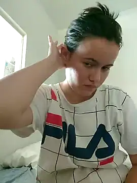 Snapshot of camillebr chatting on 01/02/25, 04:24 camillebr online show from 01/02/25, 04:24